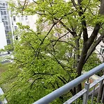 Moonlight Apartment With Porch Near Schoenbrunn And Westbahnhof